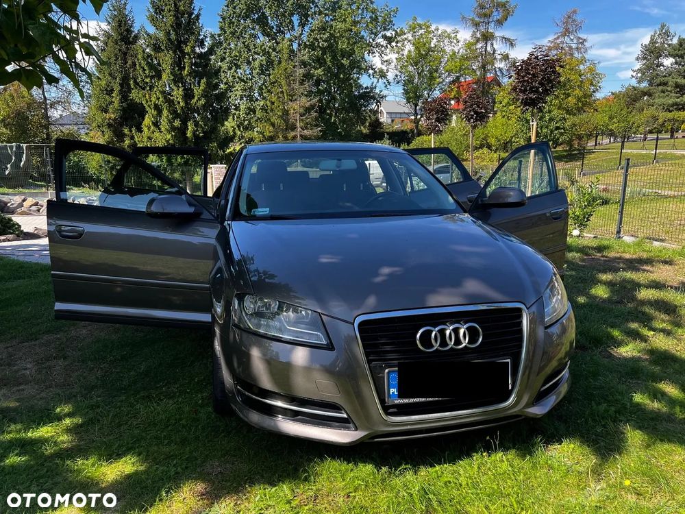 Audi A3 Sportback - 1