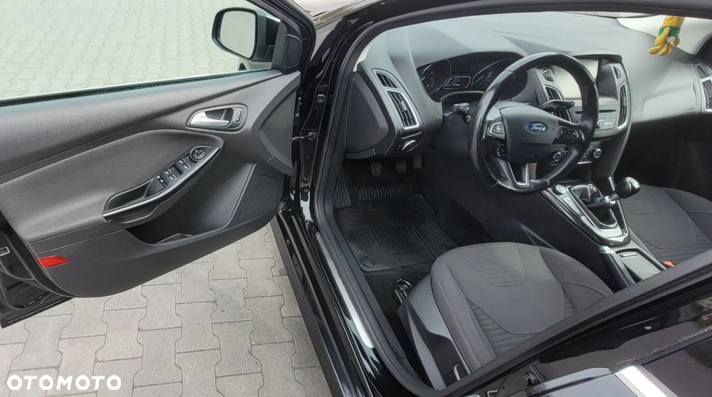 Ford Focus 1.5 EcoBoost STart-Stopp-System ST-LINE - 16