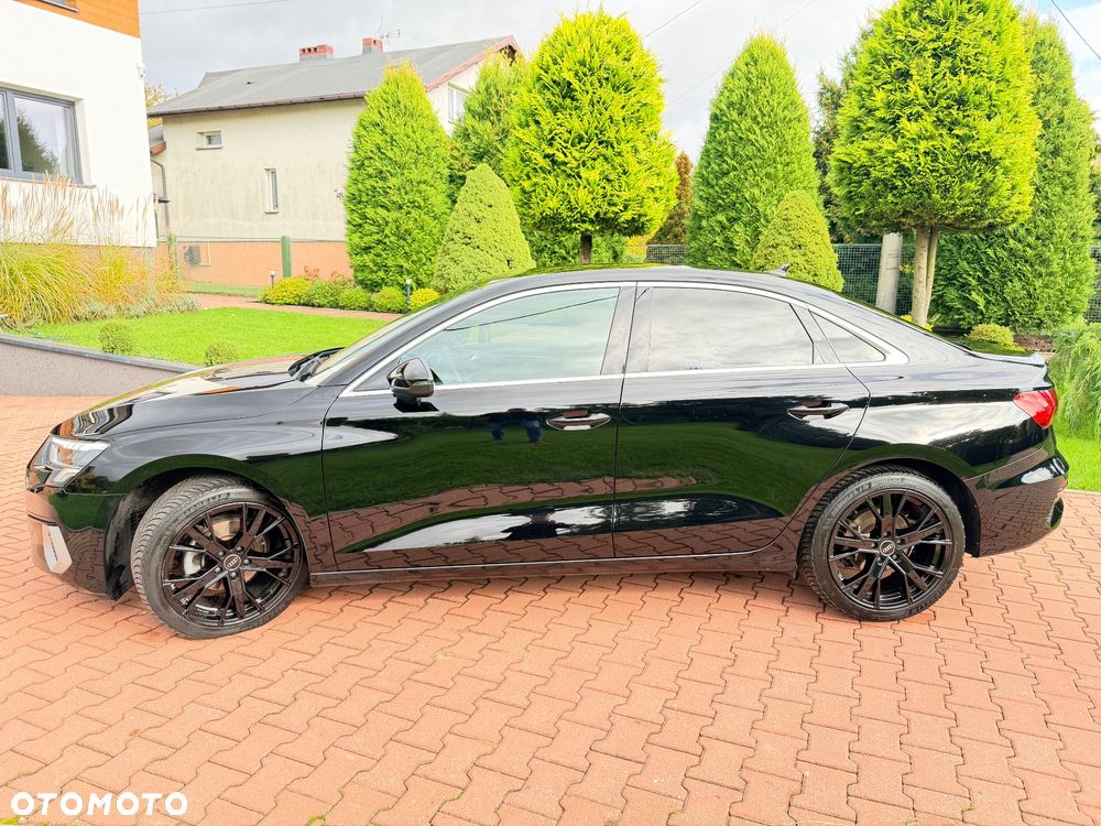 Audi A3 Limousine 35 TFSI S tronic advanced - 2