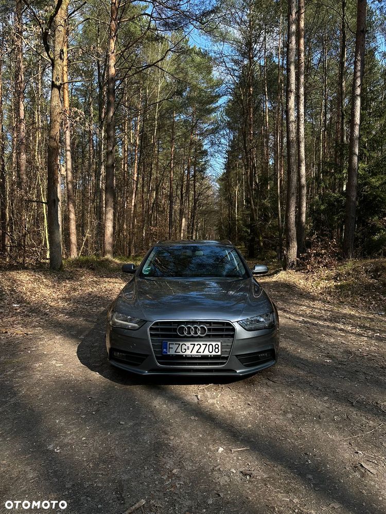 Audi A4 Avant 2.0 TDI DPF Ambiente - 2