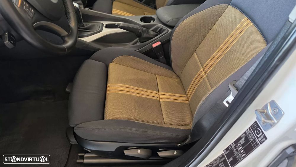 BMW X1 20 d xDrive Auto - 36