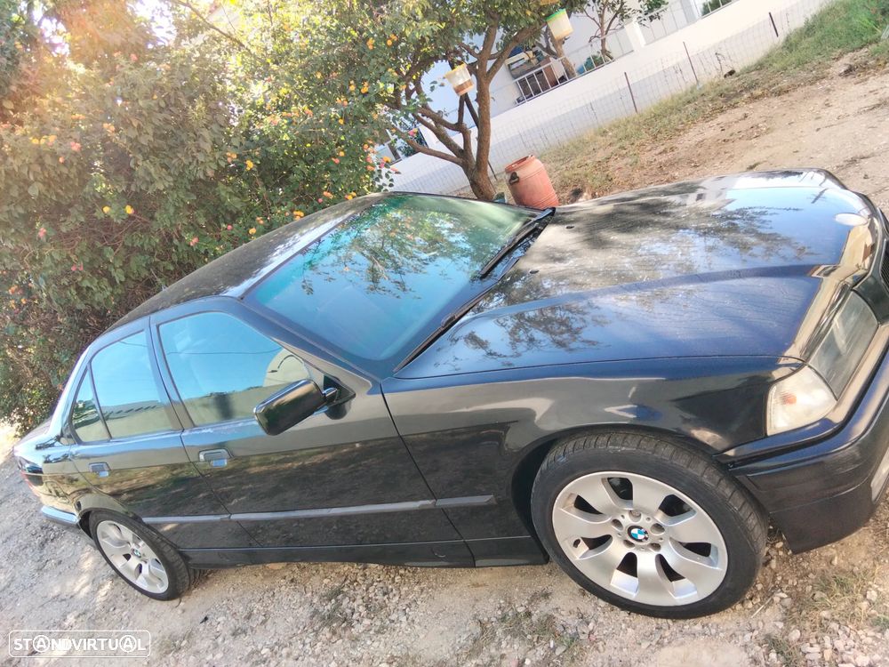 BMW 325 - 4