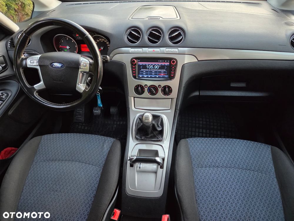 Ford Galaxy 1.8 TDCi Ambiente - 9