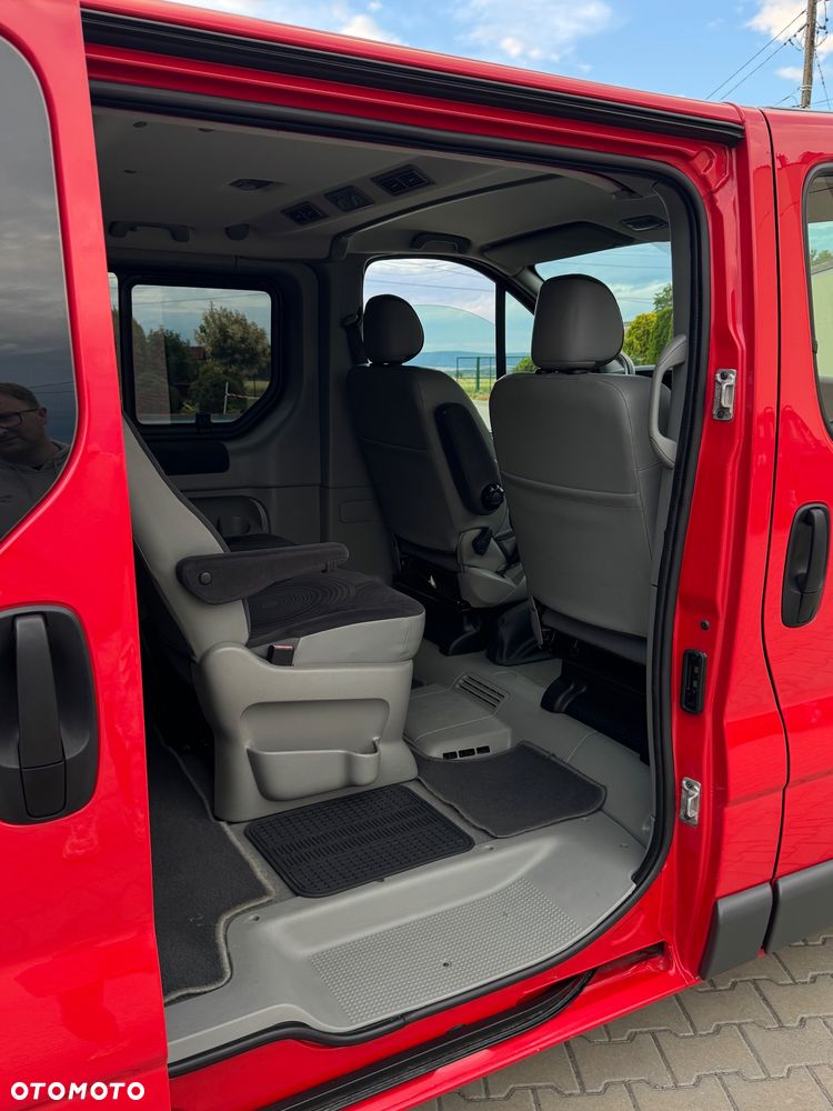 Renault Trafic L1H1 Passenger Lux - 24