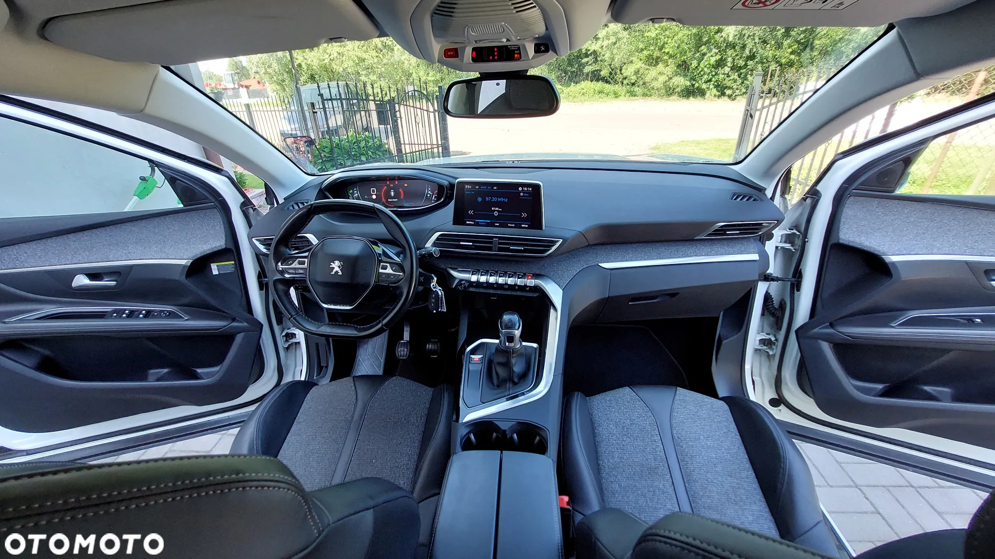 Peugeot 3008 1.2 PureTech Access S&S - 31