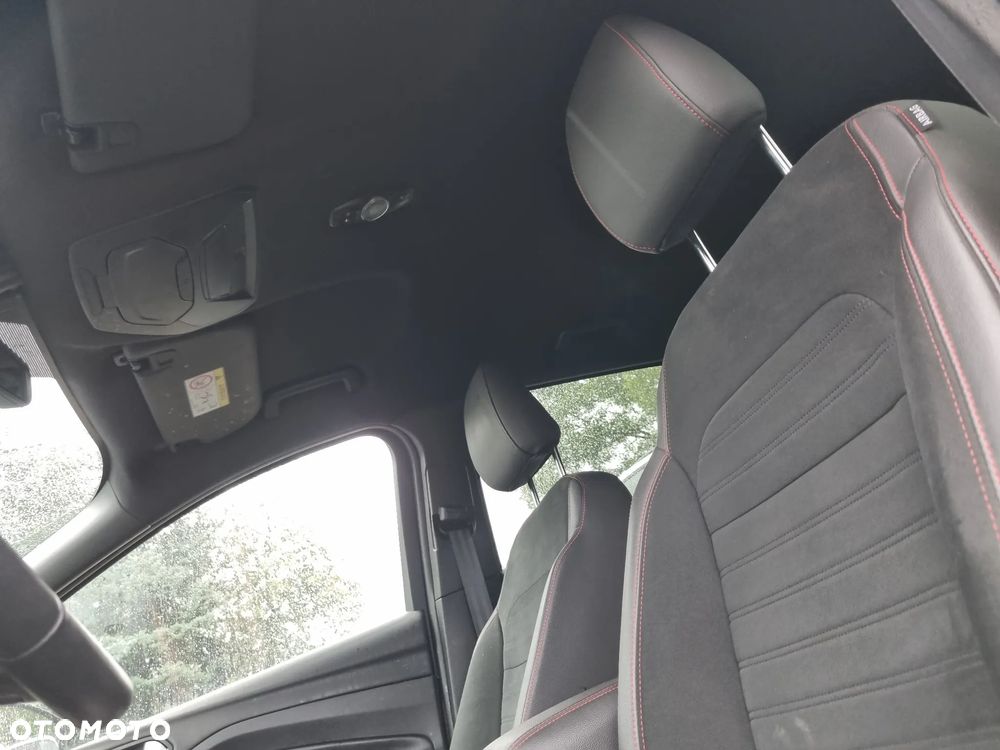 Ford Kuga 1.5 EcoBoost 2x4 ST-Line - 21