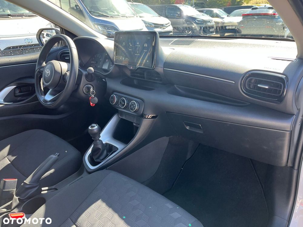 Toyota Yaris 1.5 Comfort - 6