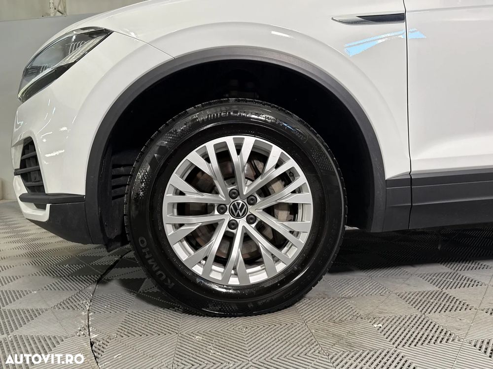 Volkswagen Touareg - 14