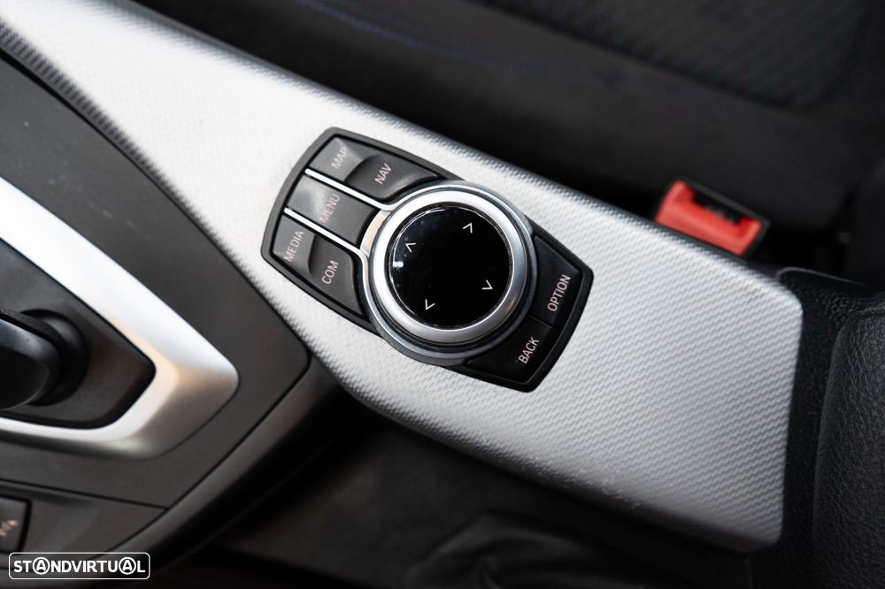 BMW 116 d Pack M Auto - 32