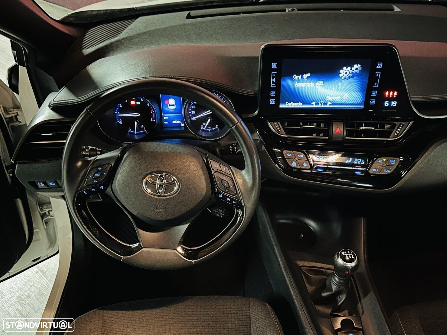 Toyota C-HR 1.2T Comfort+P.Style - 8