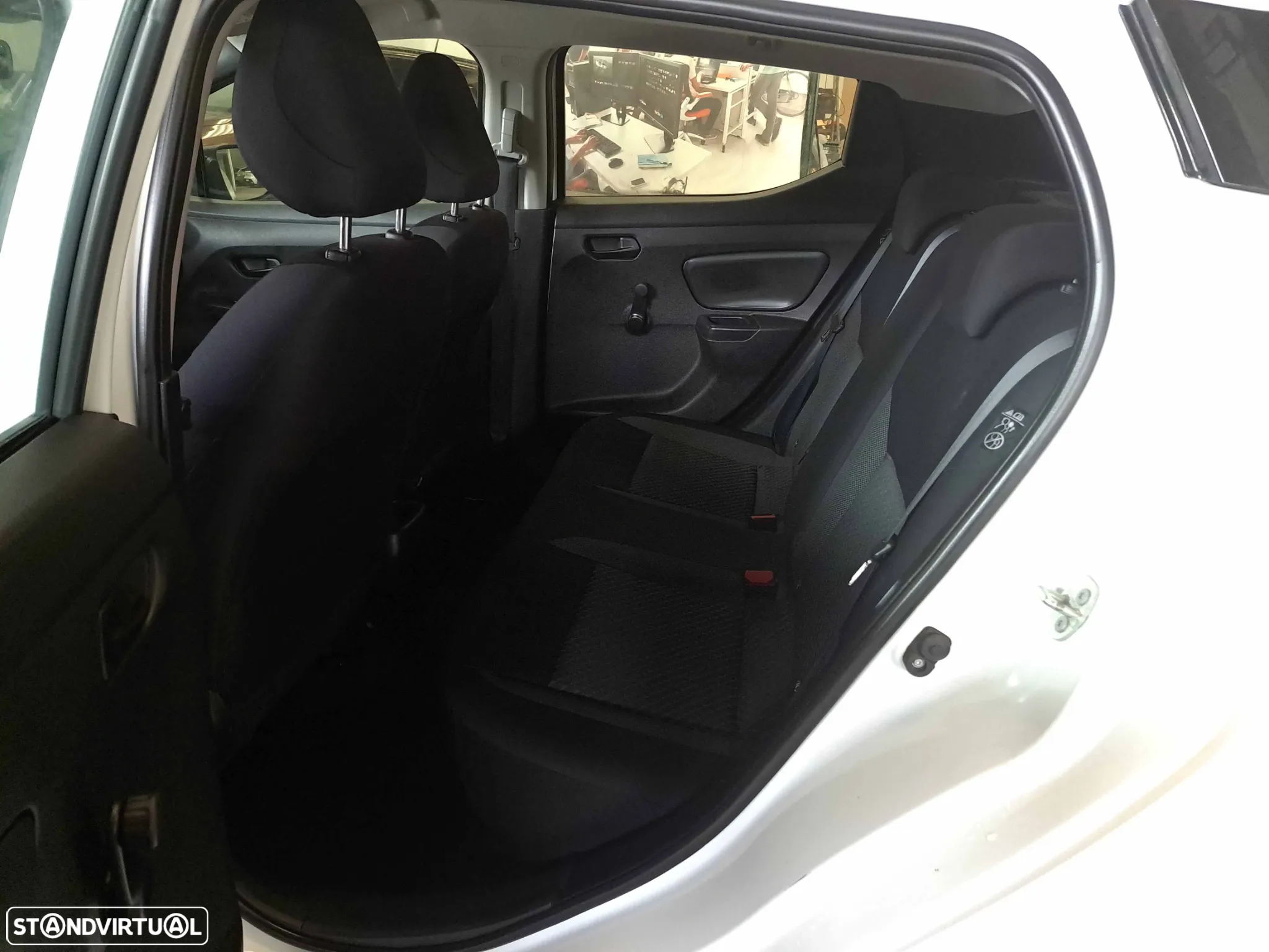 Nissan Micra 1.0 G Acenta - 15