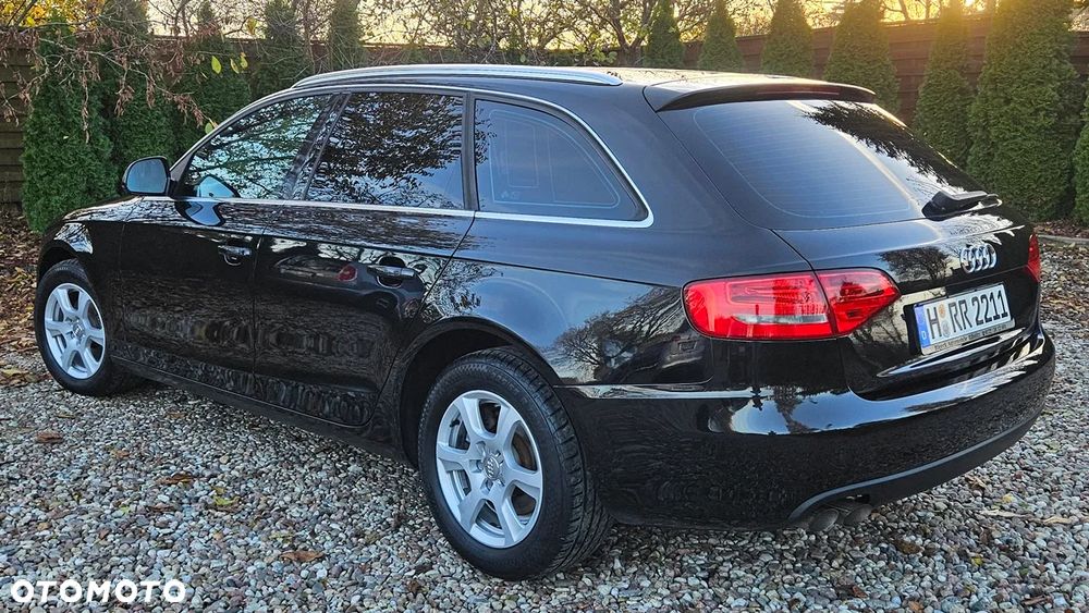 Audi A4 Avant - 10