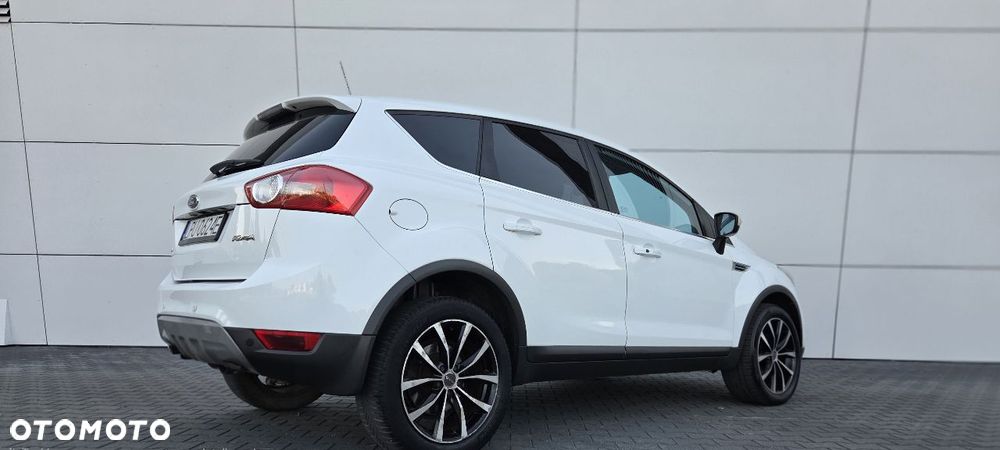 Ford Kuga 2.0 TDCi 4x4 Titanium - 13