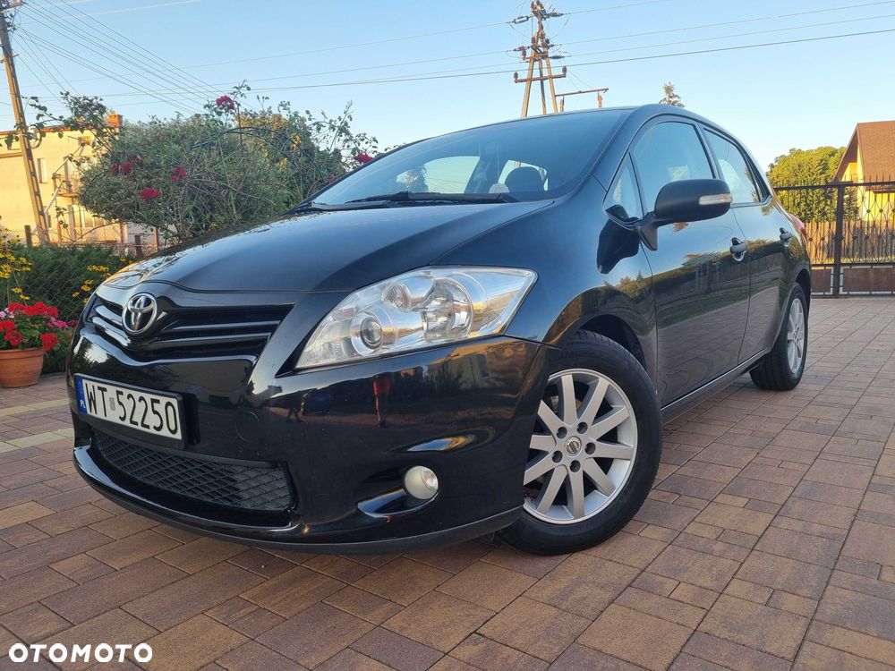 Toyota Auris - 1