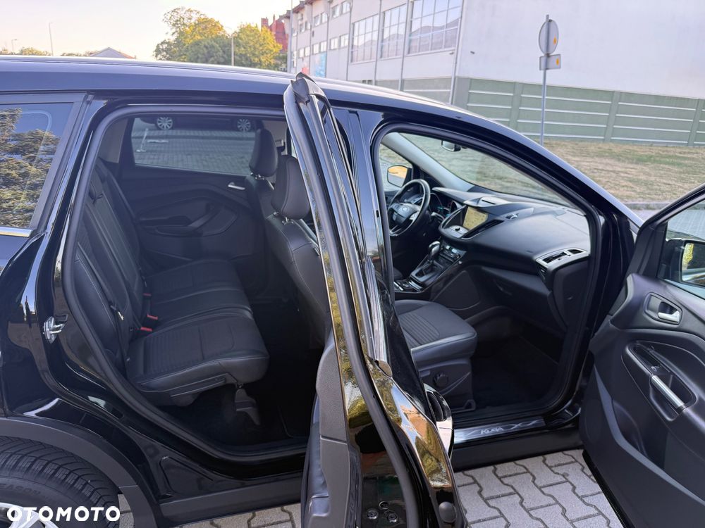 Ford Kuga 2.0 TDCi 4x4 Titanium - 23