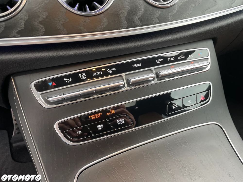 Mercedes-Benz CLS 300 d 4Matic 9G-TRONIC AMG Line - 30