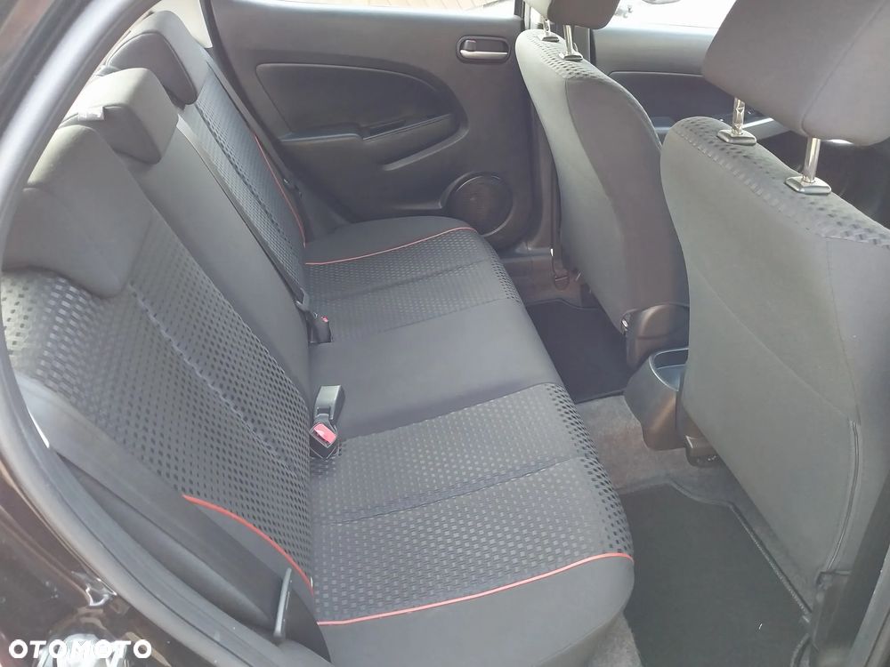 Mazda 2 1.3 Exclusive - 22