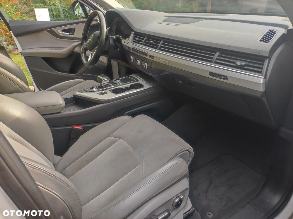 Audi Q7 - 3