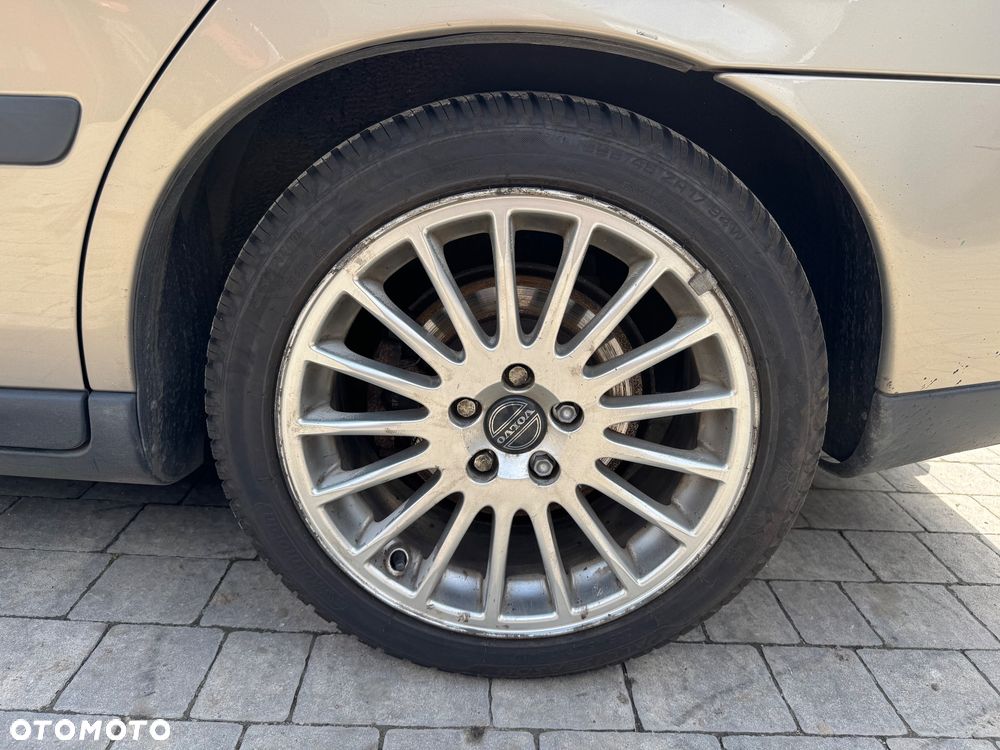 Volvo S60 2.4 D5 - 19