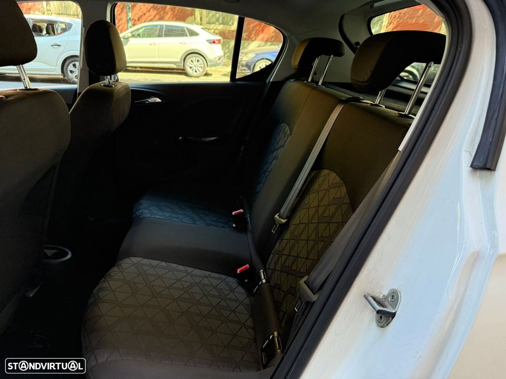 Opel Corsa 1.2 120 Anos - 5