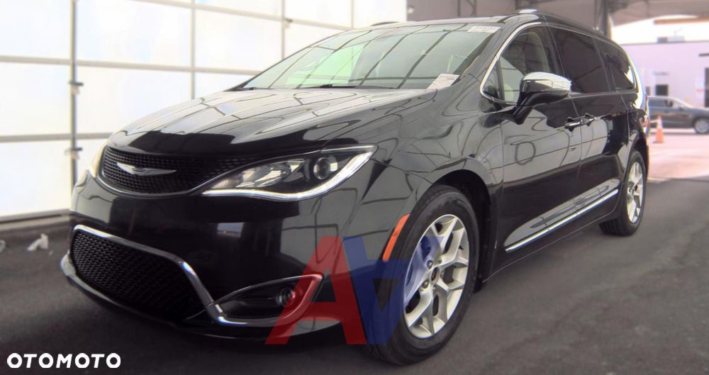 Chrysler Pacifica - 3