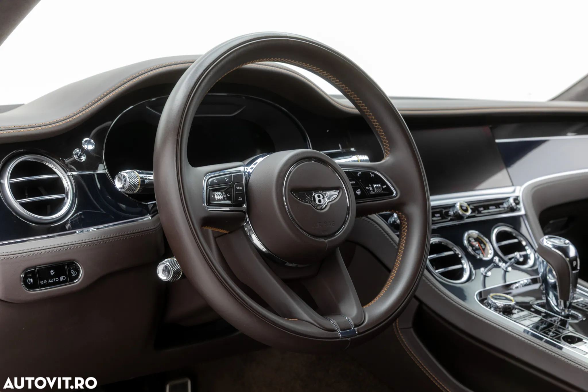 Bentley Continental New GT V8 - 24
