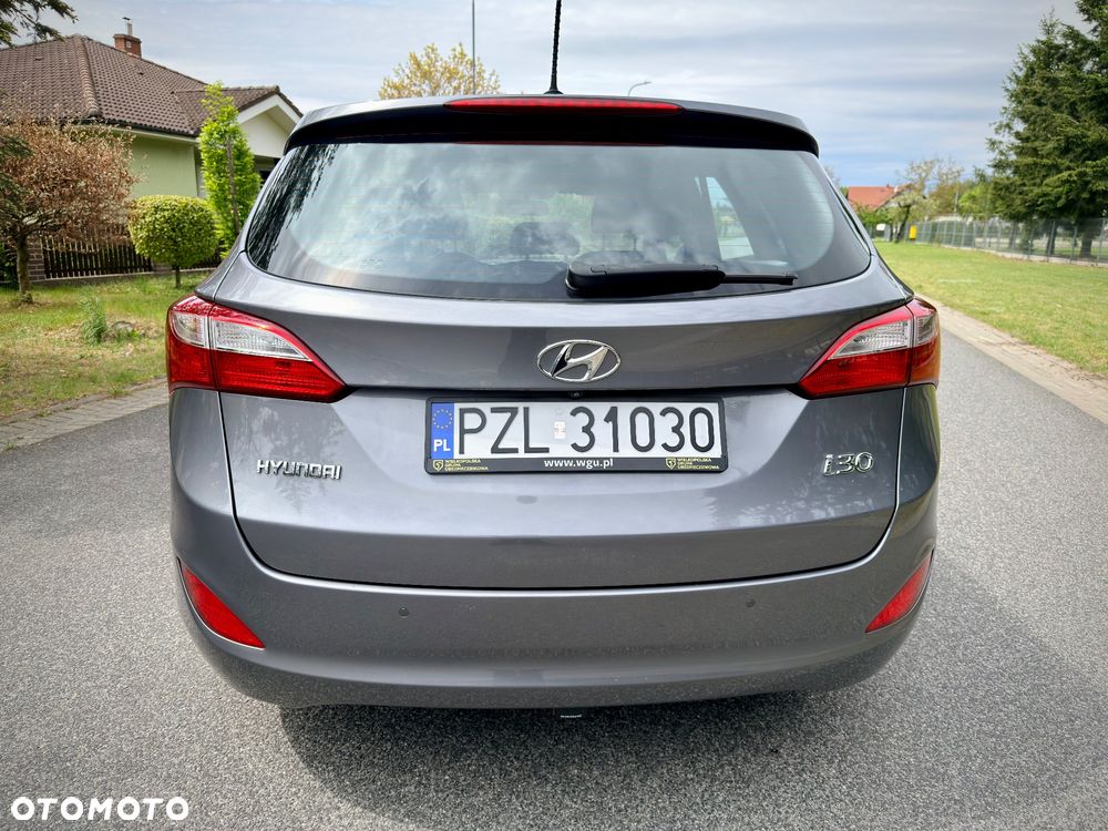 Hyundai i30 i30cw 1.4 CRDi Advantage - 18
