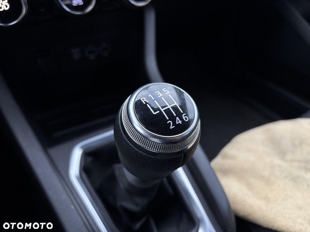 Renault Clio - 16