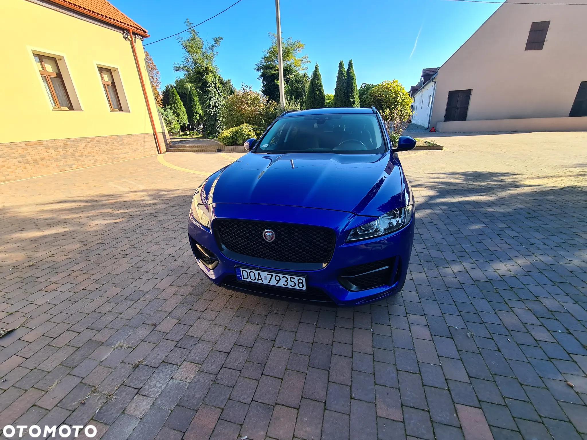 Jaguar F-Pace 2.0 i4D AWD R-Sport - 11