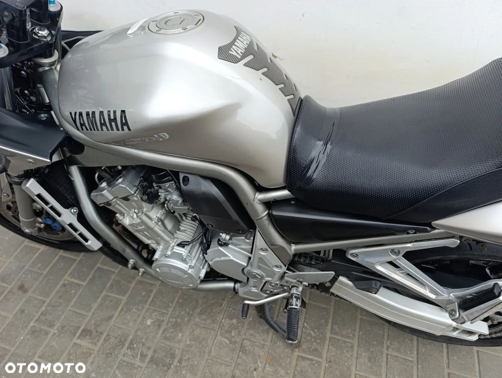 Yamaha FZS - 15