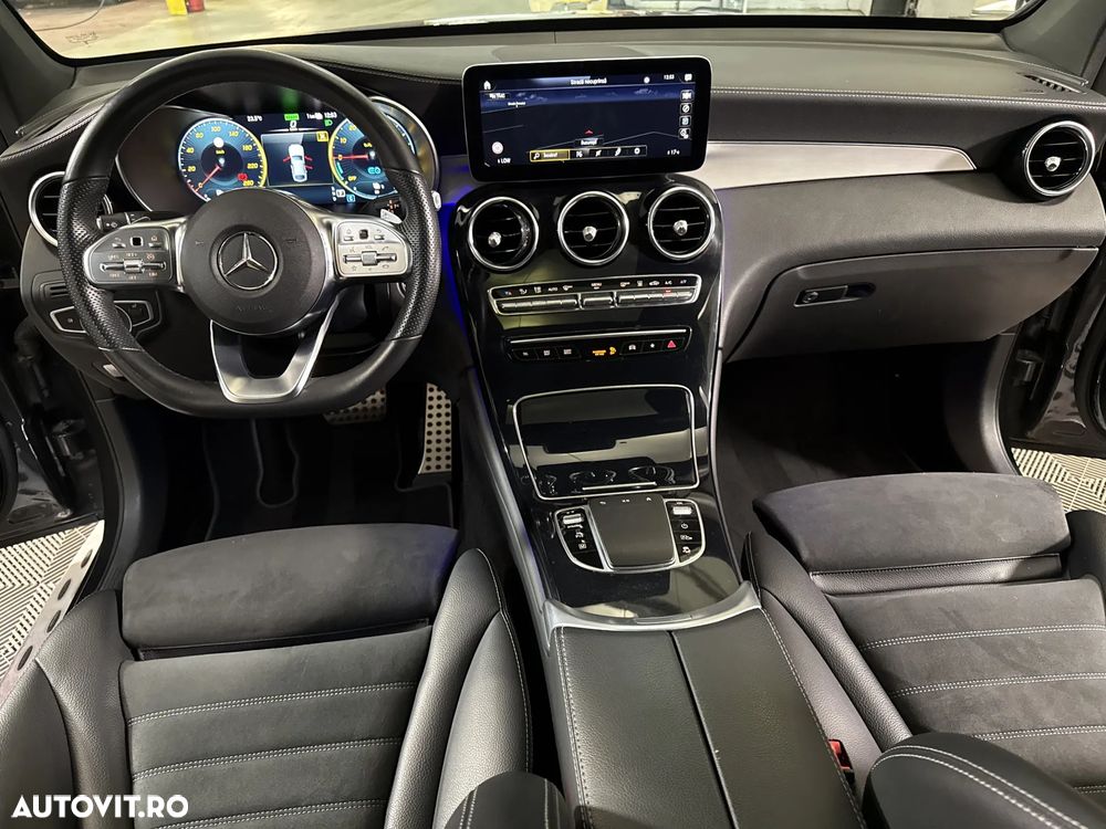 Mercedes-Benz GLC Coupe 300 e 4MATIC - 10
