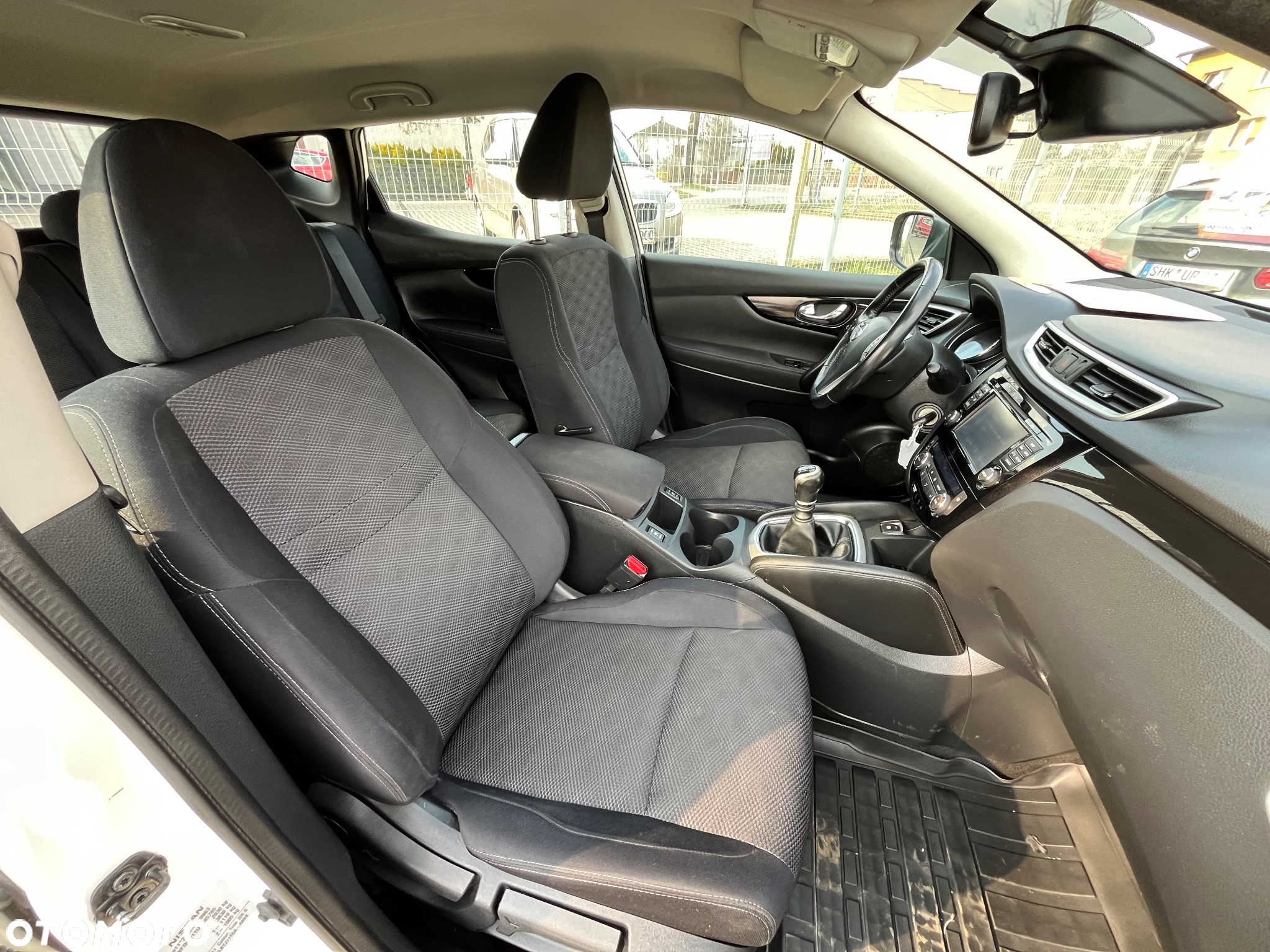 Nissan Qashqai 1.6 DCi 4x4 N-Connecta - 7