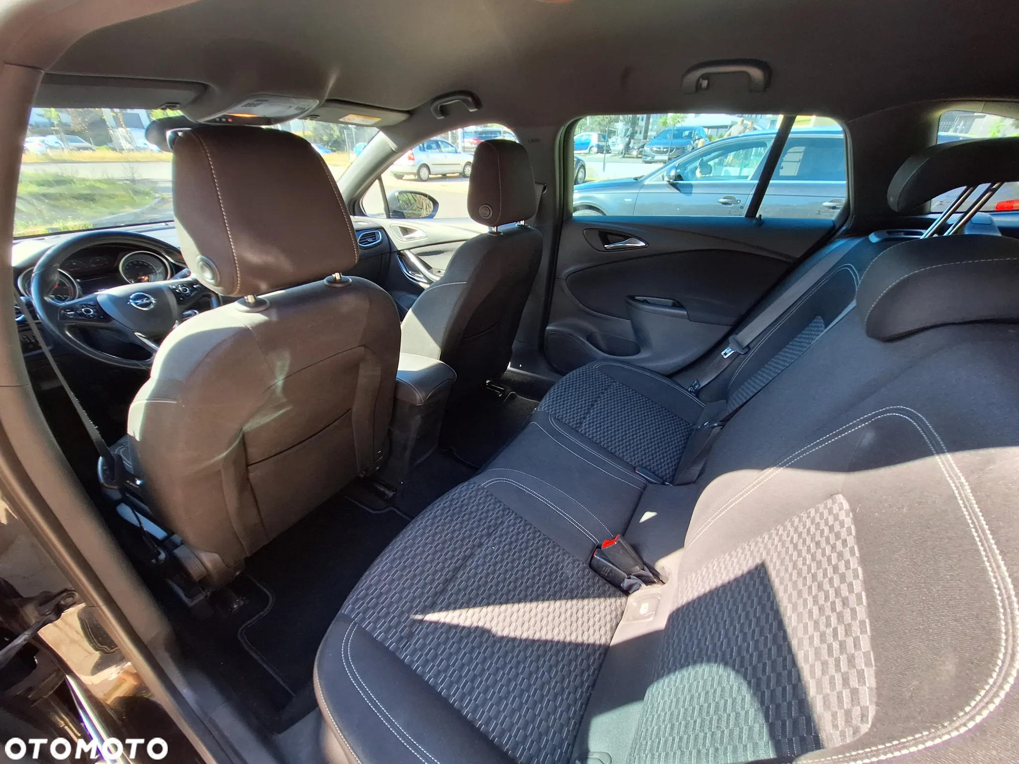 Opel Astra 1.6 D (CDTI) Start/Stop Sports Tourer Innovation - 10
