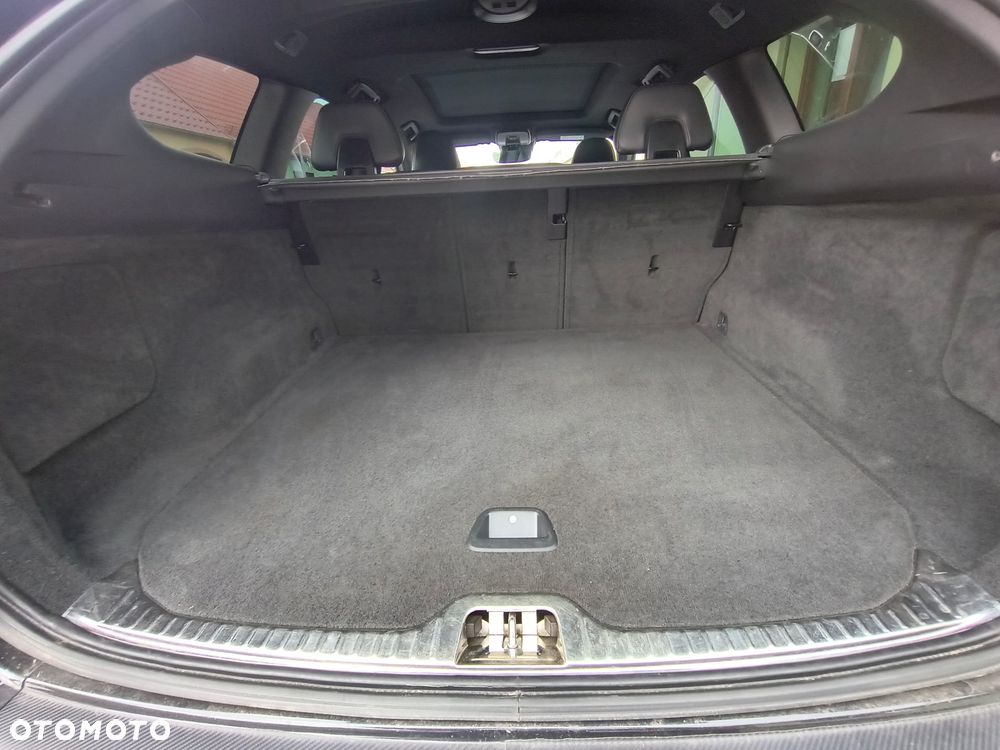 Volvo XC 60 D4 Drive-E R-Design Momentum - 26