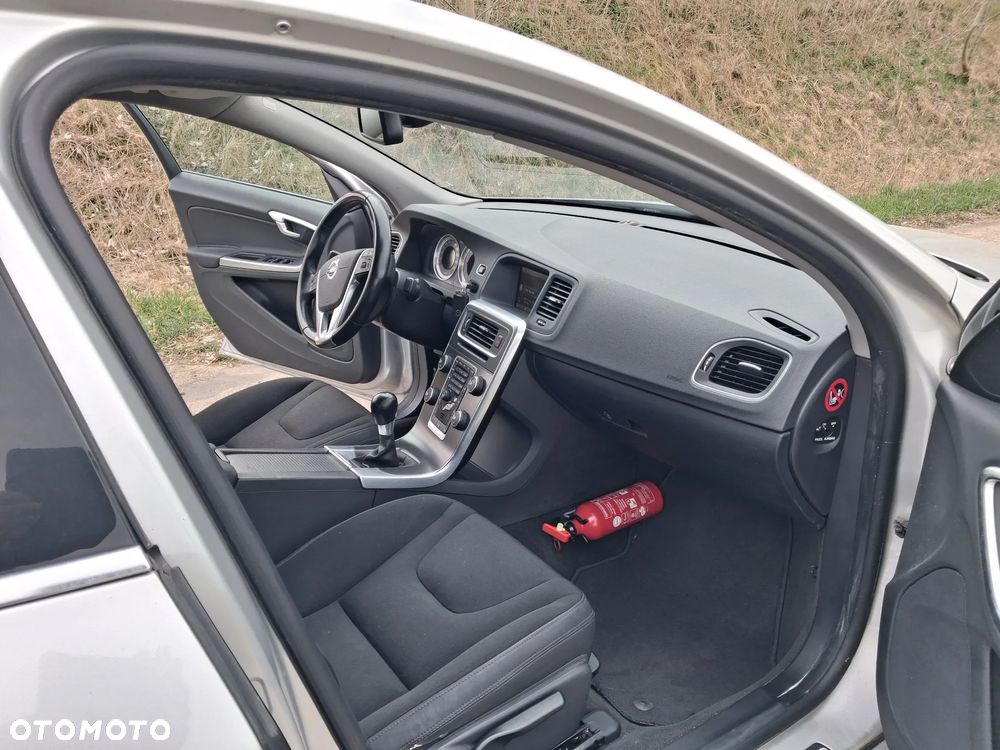 Volvo S60 D2 Edition - 7