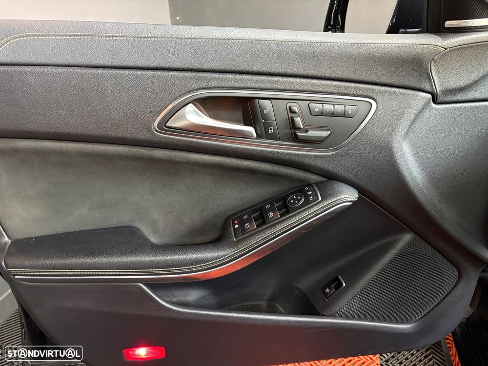 Mercedes-Benz CLA 220 CDI 7G-DCT AMG Line - 34