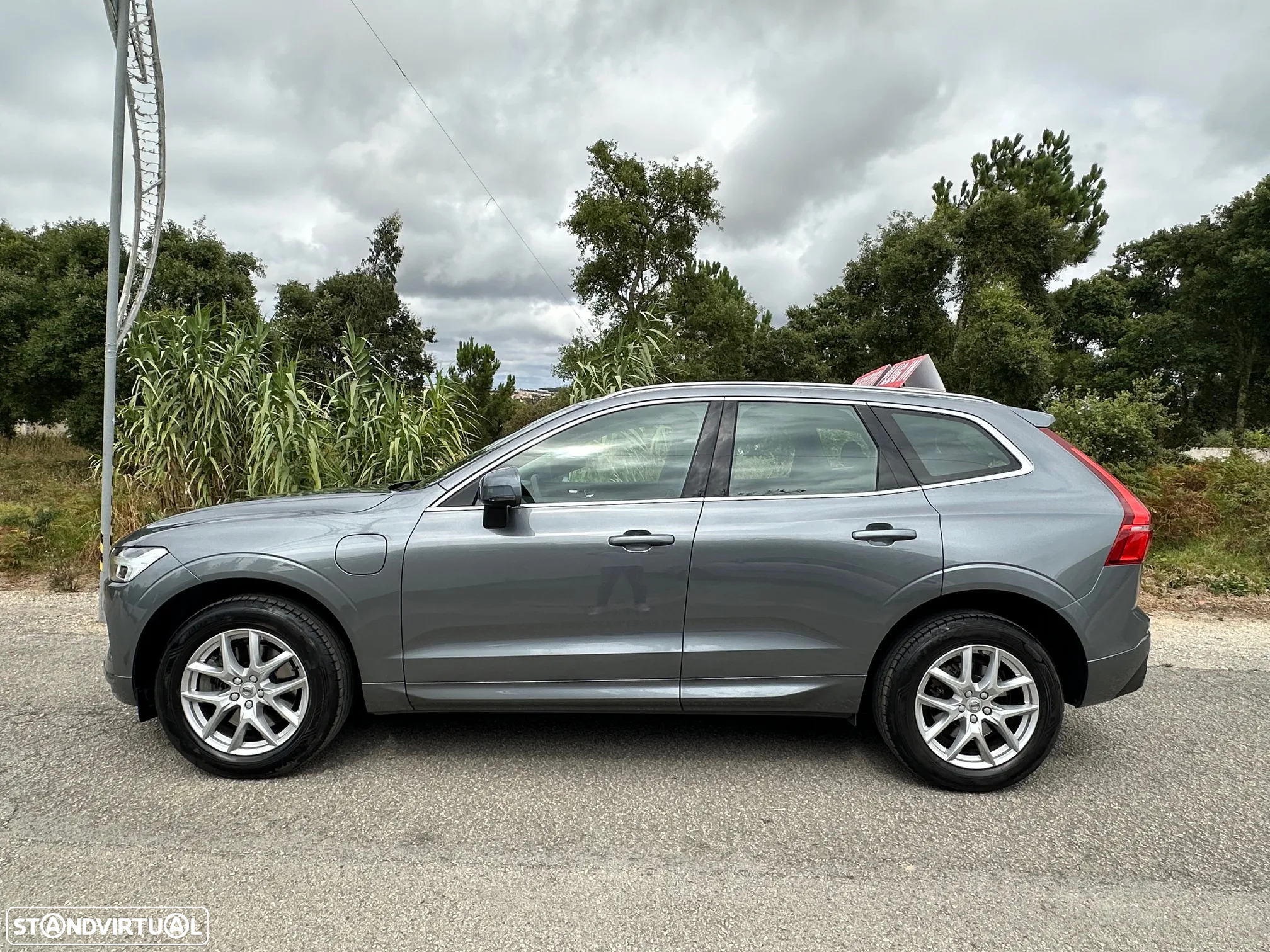 Volvo XC 60 2.0 T8 PHEV Momentum AWD - 4