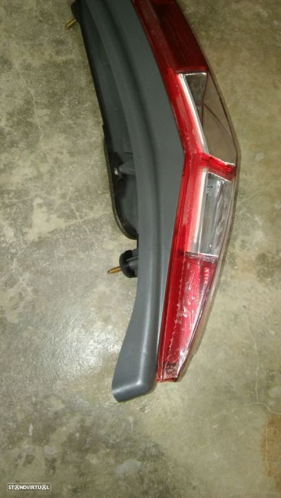 Farol passageiro fiat punto 2 facelift - 5