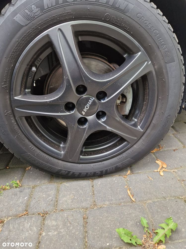 Volkswagen Polo - 4