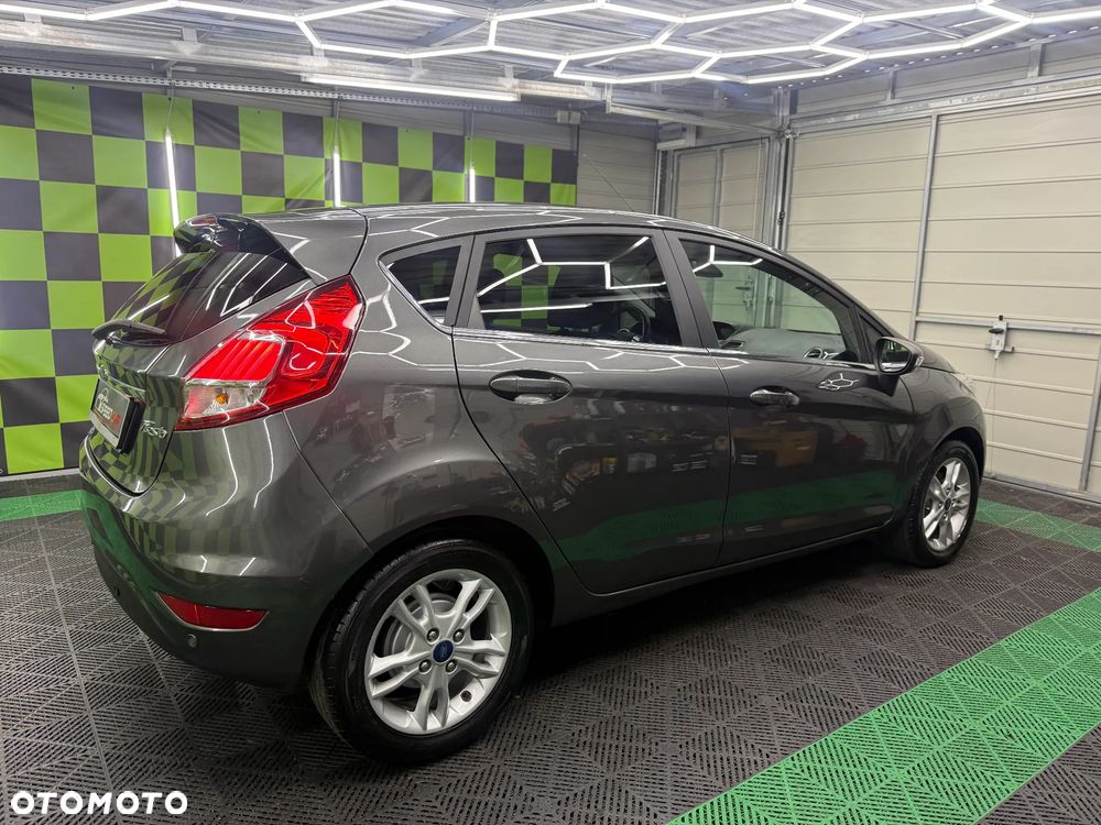 Ford Fiesta - 2