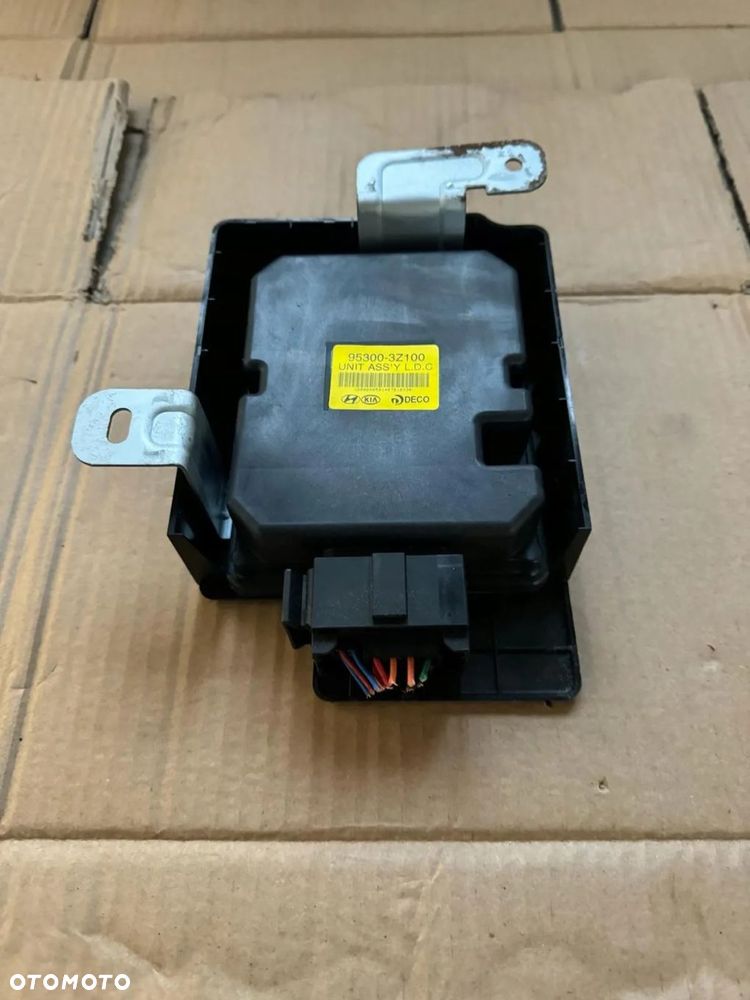 HYUNDAI I40 1.7 MODUŁ ASSY L.D.C. 95300-3Z100 - 12