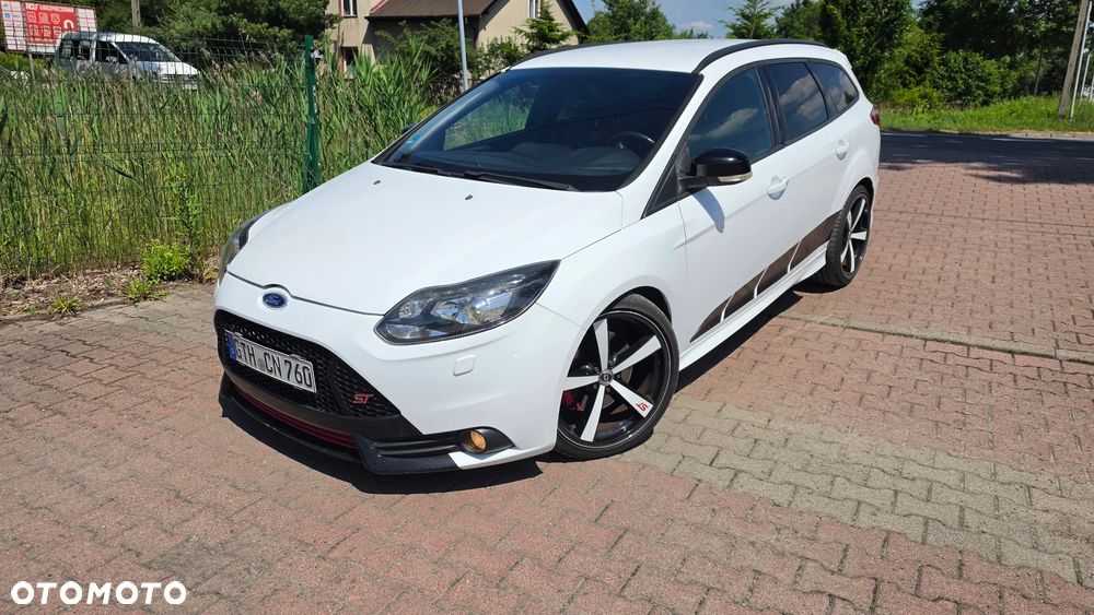 Ford Focus SW 2.0 EcoBoost ST Leather Sport Pack - 2
