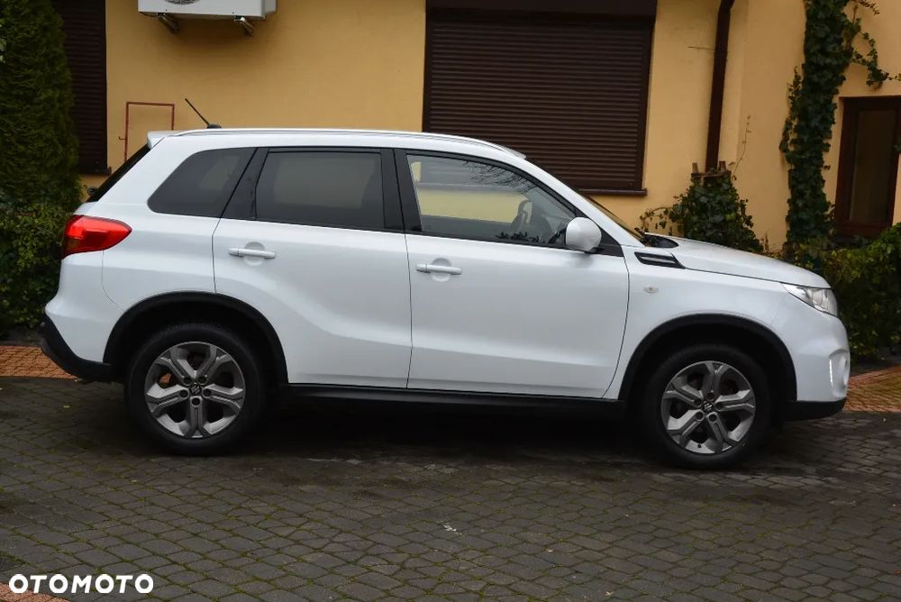 Suzuki Vitara 1.6 Elegance 2WD - 18