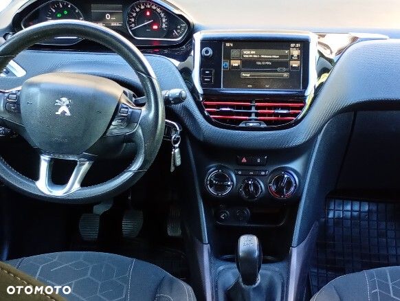 Peugeot 2008 - 14