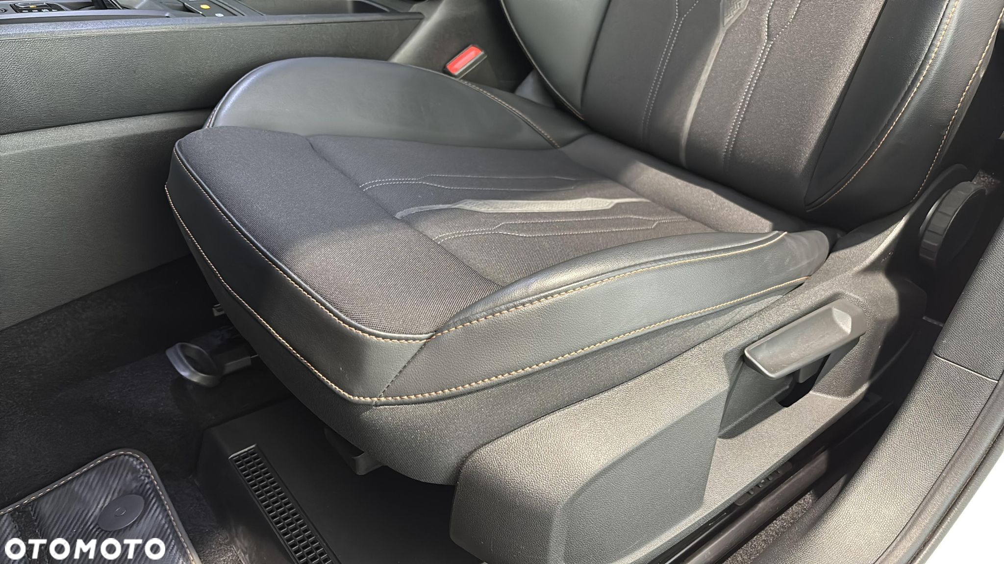 Cupra Leon 1.5 eTSI DSG - 12