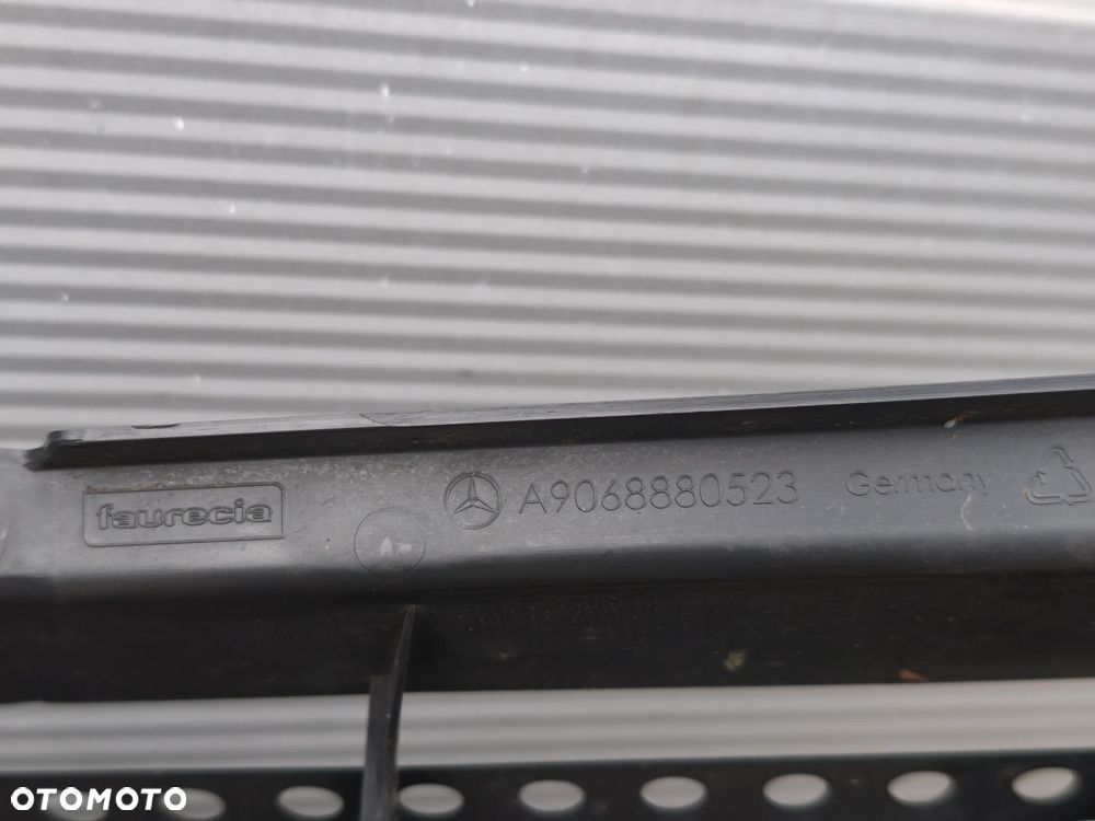 Atrapa grill CHROM Mercedes Sprinter w906 Lift 2014-2018 biała - 12
