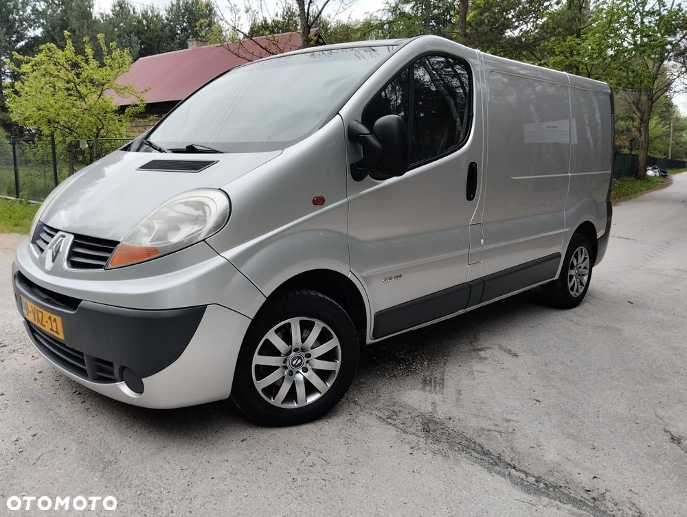Renault Trafic - 1