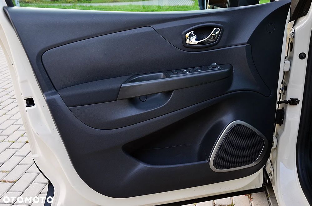 Renault Captur - 26