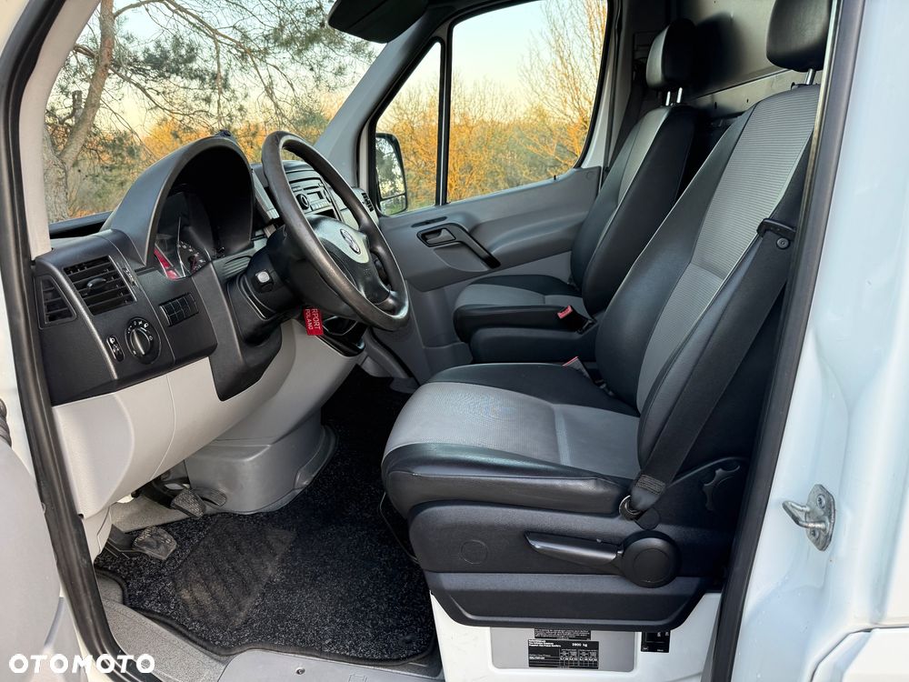 Volkswagen Crafter - 12