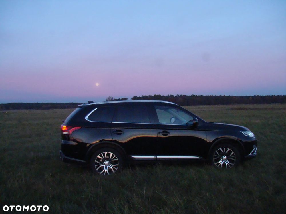 Mitsubishi Outlander 2.0 Intense + 4WD CVT - 5